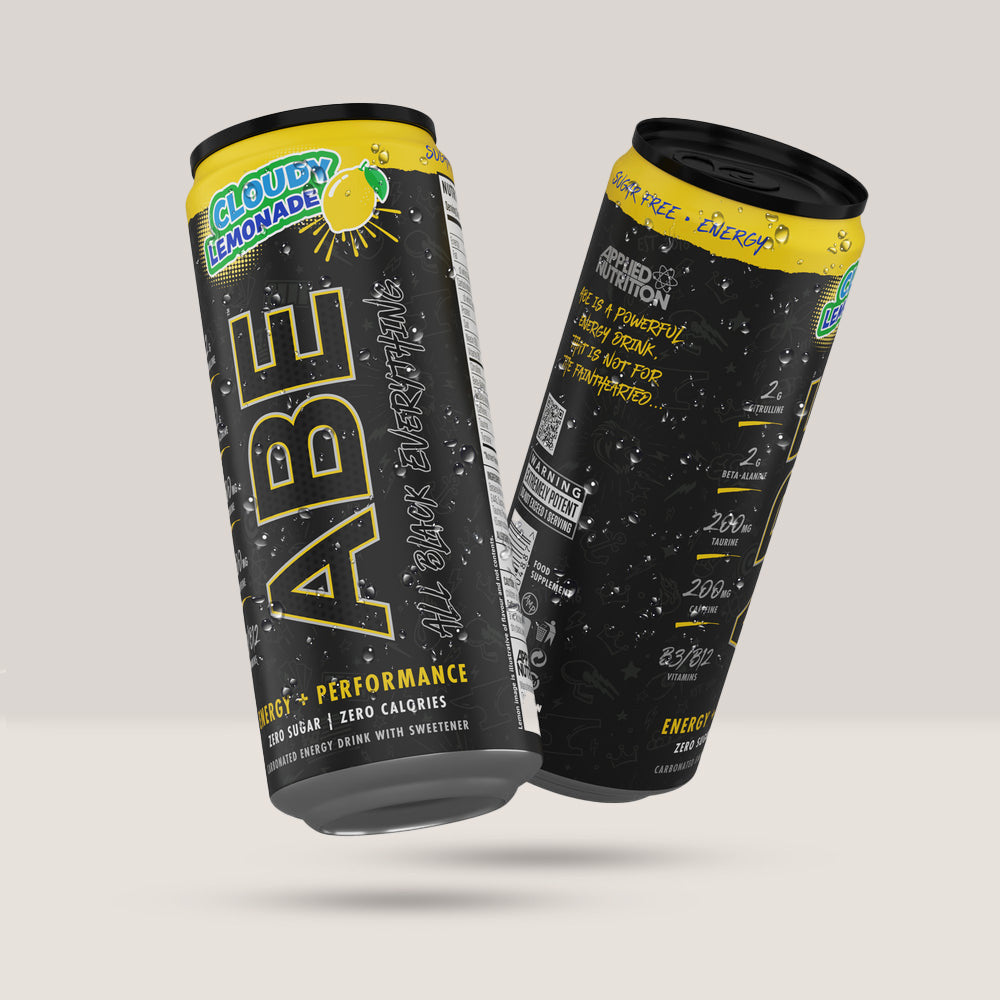 Imagine cu o cutie de 12 doze de ABE Energy Drink 330ml de la Applied Nutrition, o băutură energizantă carbogazoasă cu zero zahăr cu aromă de limonadă.