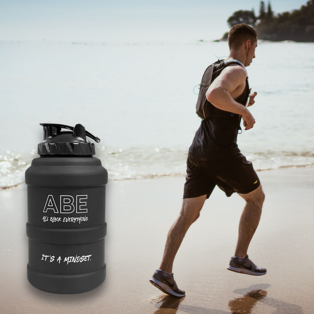 Hidratare superioară cu ABE Water Jug. Revitalizare profundă, toată ziua.