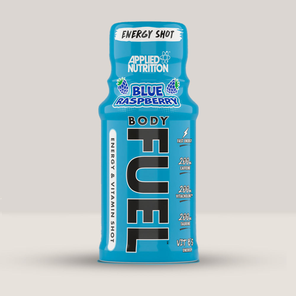 Imagine cu o sticluță de Body Fuel Energy Shot 60ml de la APPLIED NUTRITION, un shot energizant cu zero zahăr și calorii cu aromă de mure.