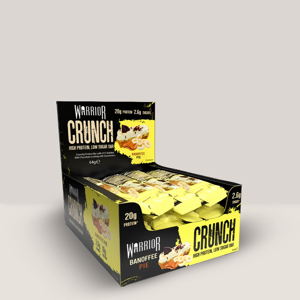 Imagine cu batonul proteic Warrior Crunch Bar de la WARRIOR, 64g. Bannofee pie aroma.