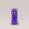 Doză de energizant fără zahăr Monster Energy Ultra Violet, cu aromă de struguri și citrice, 500ml.