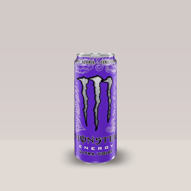 Doză de energizant fără zahăr Monster Energy Ultra Violet, cu aromă de struguri și citrice, 500ml.