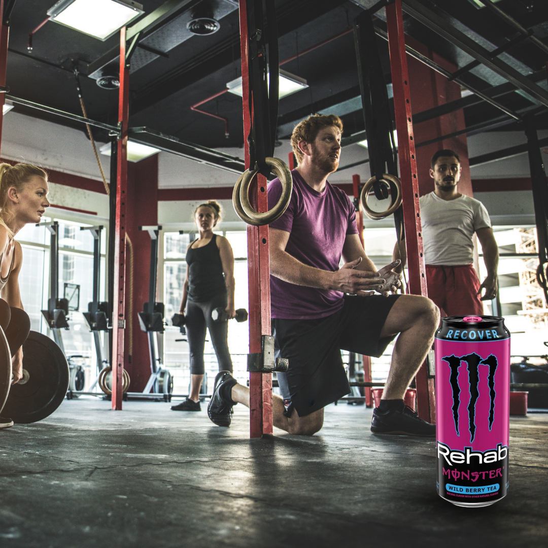 Monster Recover Wild Berry (458ml) – Băutură non-carbogazoasă pentru recuperare (rehidratare & energie) – 1 porție | MONSTER ENERGY