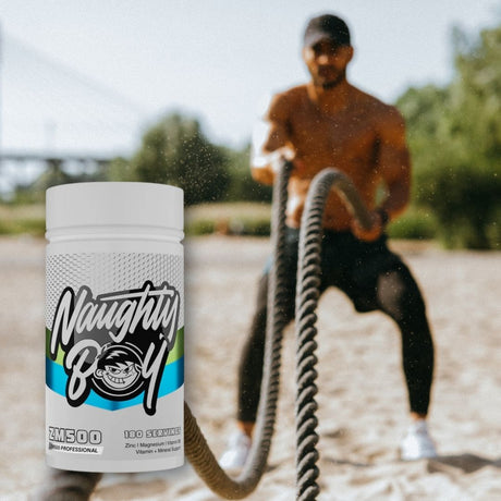 Somn profund, energie maximă, performanță de top cu ZMA Naughty Boy.  Transformă nopțile în zile de succes.