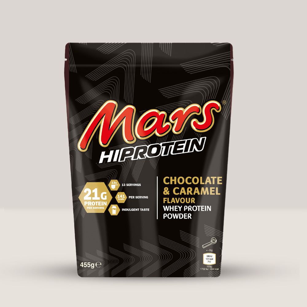 445g de pudră proteică Mars Hi-Protein cu aromă de ciocolată și caramel.