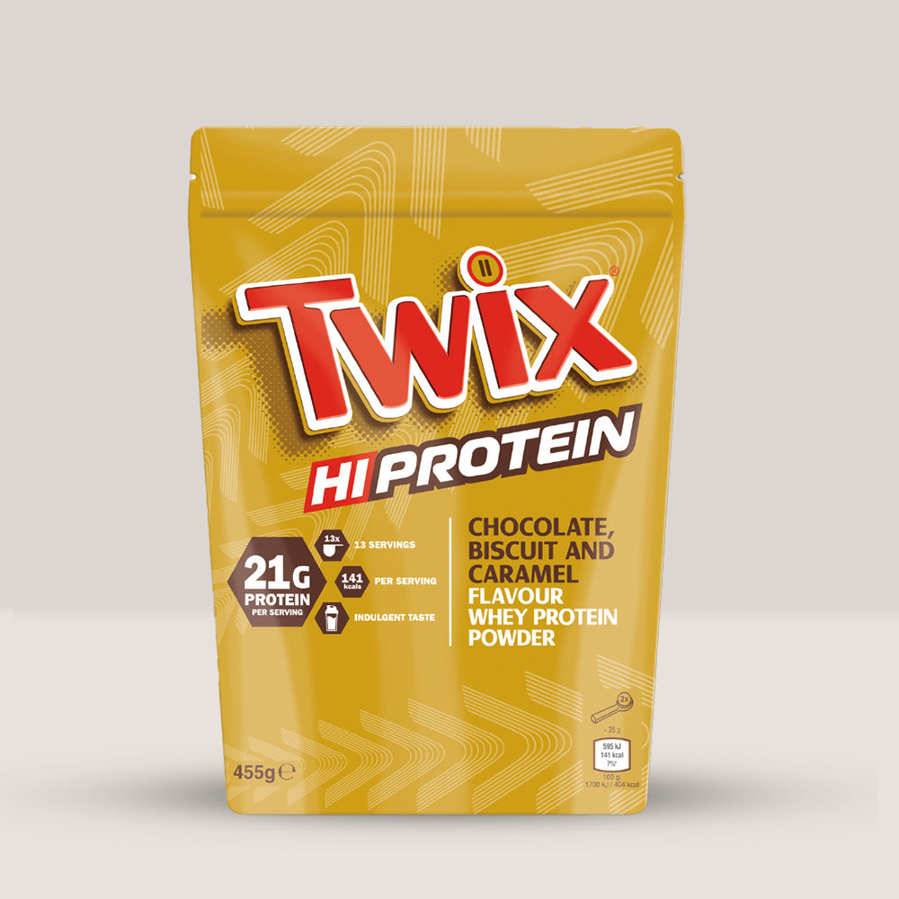 Recipient de 455g de pudră proteică Twix Hi-Protein cu aromă de ciocolată, caramel și biscuit.