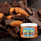Migdale crocante în ciocolată neagră cu zmeură. Indulgență pură. NUTLOVE WHOLENUTS.