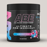 Imagine cu o cutie de ABE (All Black Everything) Pre-Workout (315g, 30 de serviri) de la Applied Nutrition, un supliment pre-workout pentru energie și pompare musculară. Cu aromă de bubblegum.