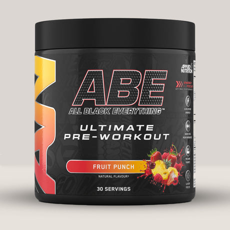 Imagine cu o cutie de ABE (All Black Everything) Pre-Workout (315g, 30 de serviri) de la Applied Nutrition, un supliment pre-workout pentru energie și pompare musculară. Cu aromă de punch de fructe.