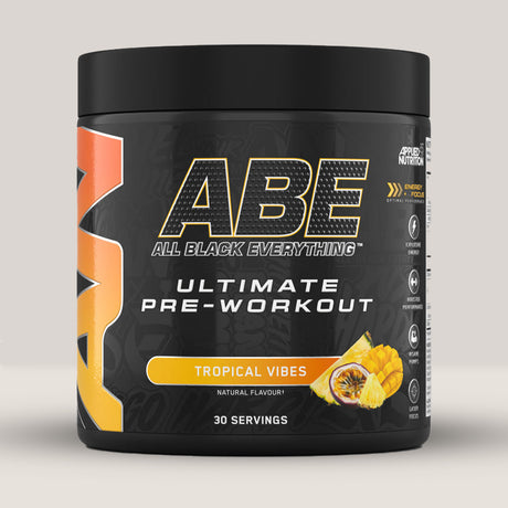 Imagine cu o cutie de ABE (All Black Everything) Pre-Workout (315g, 30 de serviri) de la Applied Nutrition, un supliment pre-workout pentru energie și pompare musculară. Cu aromă de fructe tropicale.