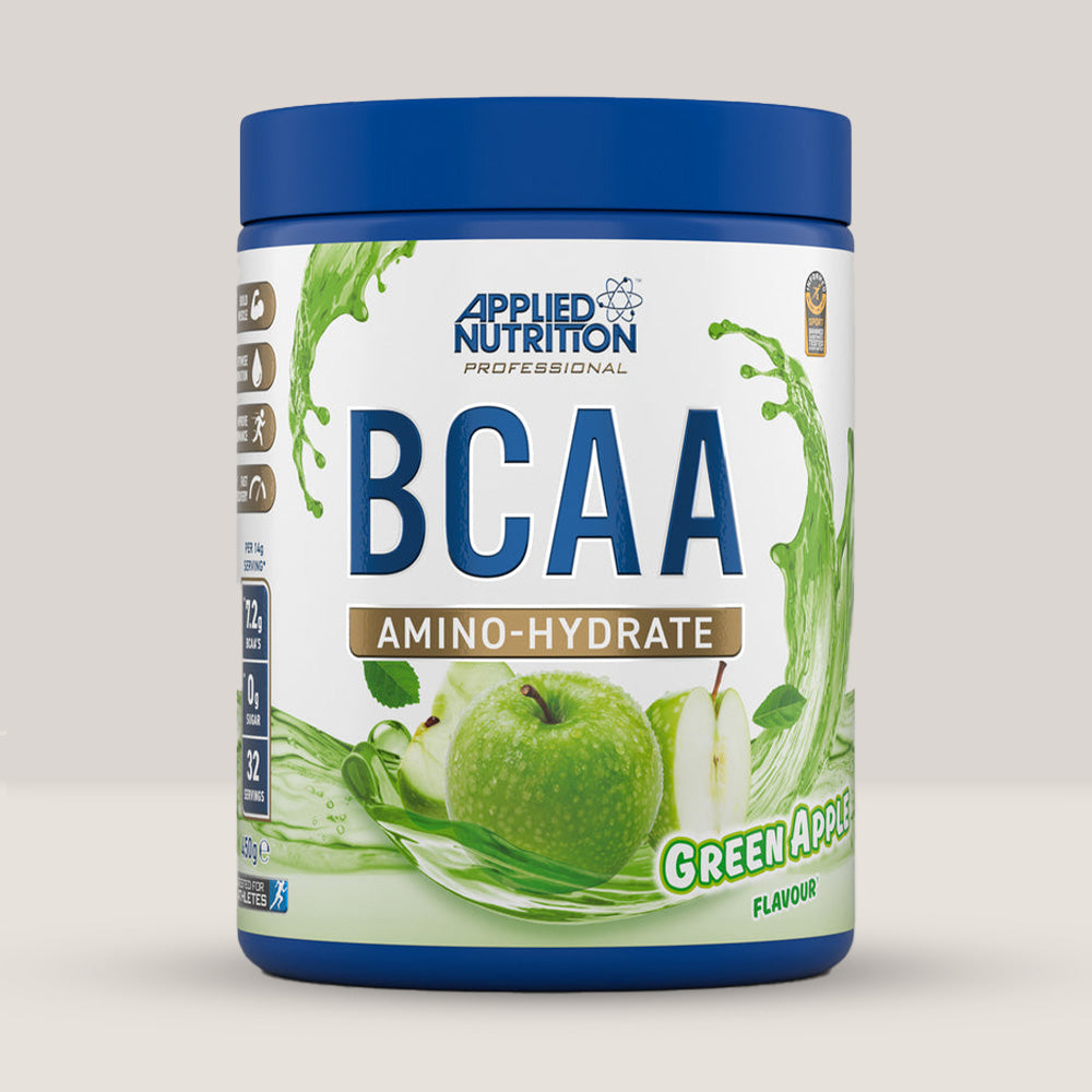 Imagine cu o cutie de BCAA Amino Hydrate (450g, 32 de serviri) de la Applied Nutrition, o băutură intra-workout cu BCAA și electroliți cu aroma de mere verzi.