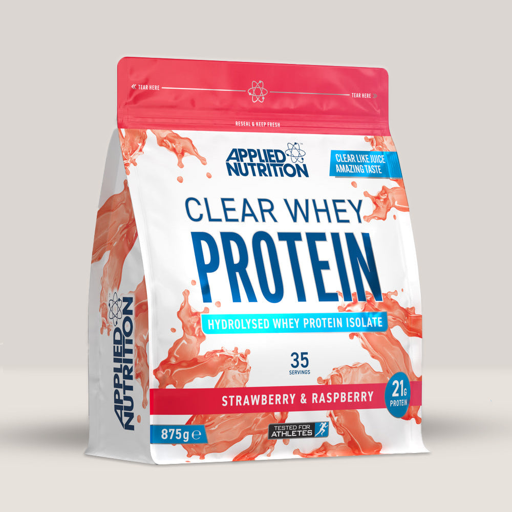 Imagine cu o cutie de Clear Whey Protein (875g, 35 de serviri) de la Applied Nutrition, o proteină din zer hidrolizată cu gust răcoritor. Aromă de căpșuni și zmeură.