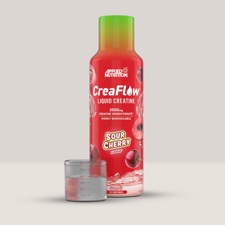 Imagine cu o cutie de CreaFlow™ Pure Liquid Creatine (3000mg) de la APPLIED NUTRITION, un supliment de creatină lichidă pentru sportivi care are 500ml și aromă de cireșe amare.