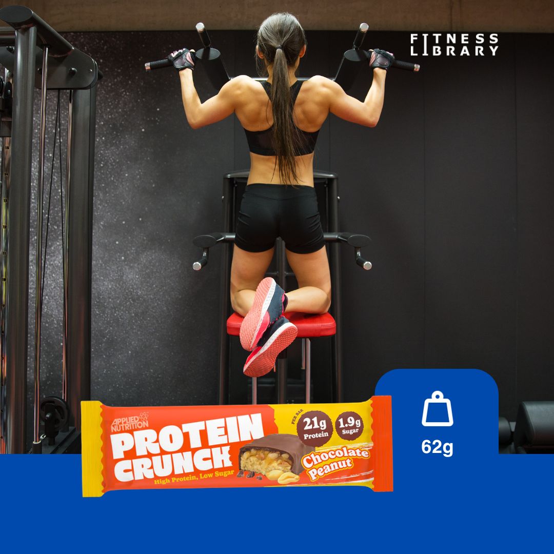 Performanță și răsfăț cu batonul proteic Crunch, învelit în ciocolată belgiană.