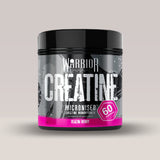 Recipient de Warrior Essentials Creatine, un supliment cu creatină monohidrată micronizată de 300g.