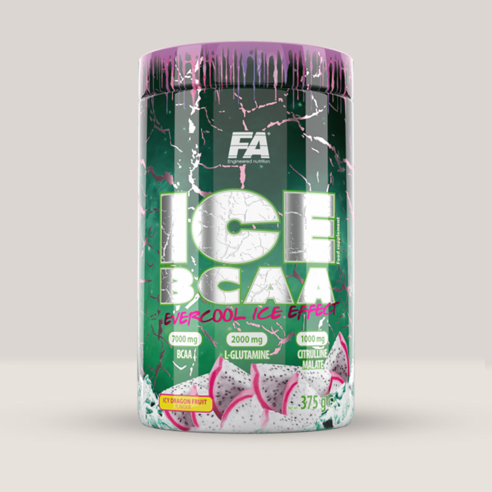 Imagine cu o cutie de FA ICE BCAA (375g, 30 de serviri), aminoacizi BCAA cu aromă răcoritoare de fructul pasiunii.