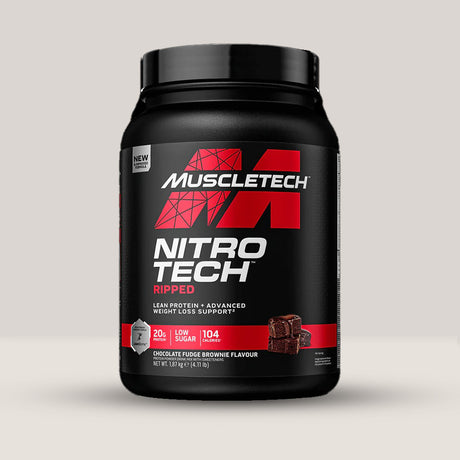 magine cu o cutie de Nitro Tech Ripped (60 de serviri) de la MuscleTech, o proteină din zer pentru slăbit și definire musculară cu aromă de ciocolată & brownie.