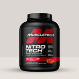 Imagine cu o cutie de Nitrotech Whey Protein (1810g, 40 de serviri) de la MuscleTech, o proteină din zer pentru creștere musculară cu aromă de cremă de căpșuni.