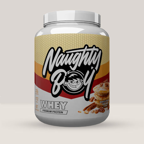 Imagine cu o cutie de Naughty Boy® Advanced Whey 2100g (70 de serviri), o proteină din zer de calitate superioară pentru creștere musculară. Cu aromă de sirop de arțar, semințe de pecan și clătite!