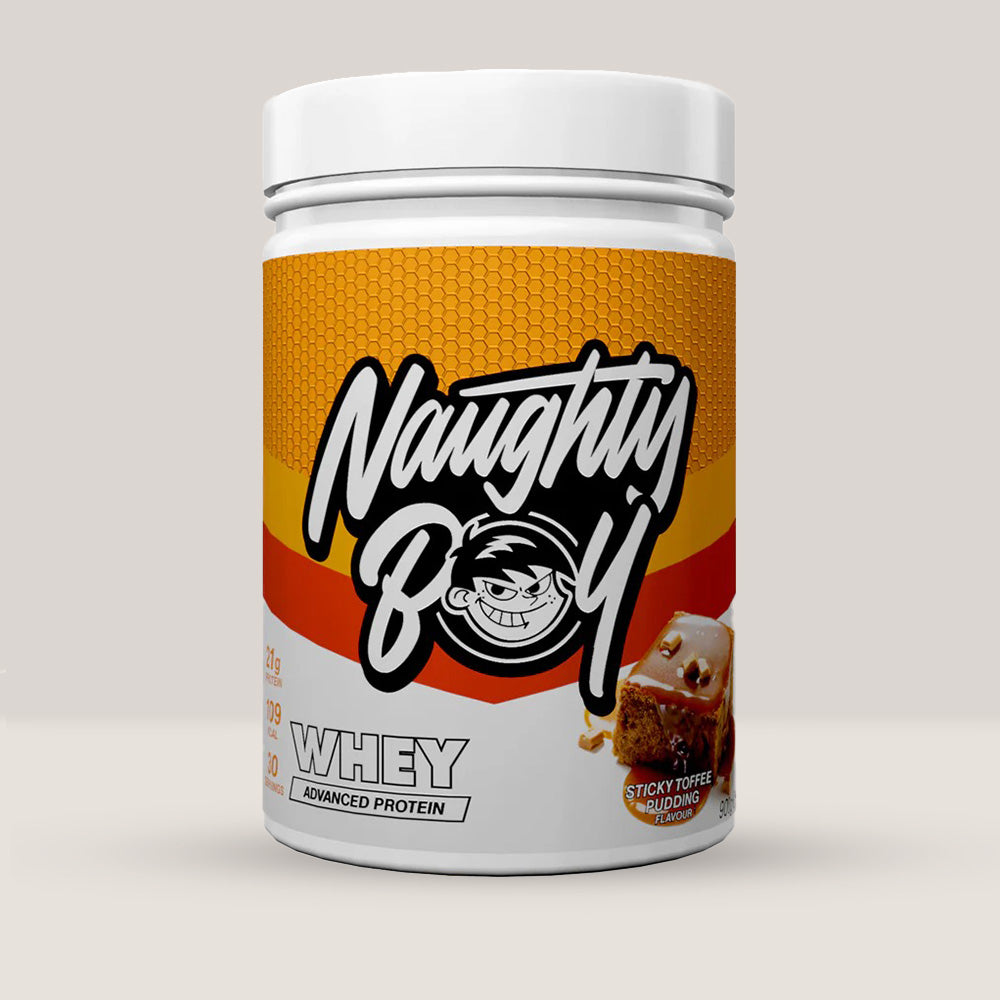 Imagine cu o cutie de Naughty Boy® Advanced Whey 900g (30 de serviri), o proteină din zer de calitate superioară pentru creștere musculară. Cu aromă de sticky toffee pudding.