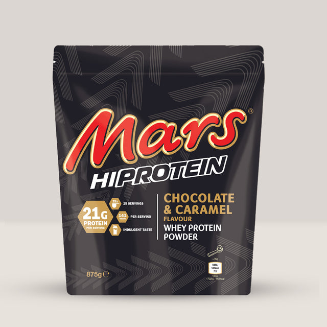 Recipient de 875g de pudră proteică Mars Hi-Protein cu aromă de ciocolată și caramel.